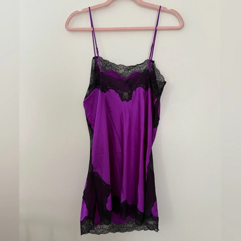 Victoria’s Secret Purple Nightgown Black Lace Trim Sides Large - Picture 7 of 8